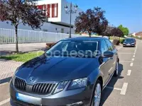 Usado Skoda Octavia 110 CV (80 kW) 2017 Gris / plata Berlina