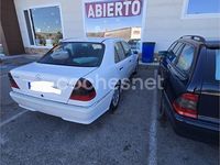 Usado Mercedes C220 Elegance 125 CV (91 kW) 2000 Blanco Berlina