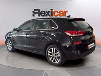 Usado Hyundai i30 GO! 110 CV (80 kW) 2017 Negro Berlina