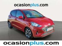 Usado Hyundai i10 64 CV (47 kW) 2024 Rojo Utilitario
