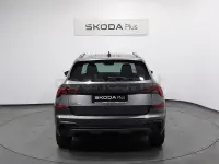 Usado Skoda Kamiq Selection 115 CV (84 kW) 2025 Gris SUV