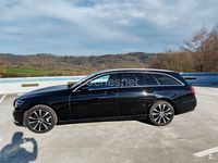 Usado Mercedes E300 320 CV (235 kW) 2022 Negro Familiar