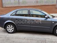 Usado Audi A4 130 CV (95 kW) 2003 Gris / plata Berlina