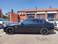 Usado BMW 530 Comfort Edition 258 CV (189 kW) 2012 Negro Berlina