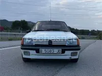 Usado Peugeot 205 GTi 85 CV (62 kW) 1988 Blanco Berlina