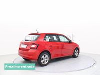 Usado Skoda Fabia Ambition 75 CV (55 kW) 2017 Rojo Berlina