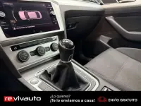 Usado VW Passat Advance 150 CV (110 kW) 2019 Gris Berlina