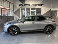 Usado Kia XCeed 100 CV (73 kW) 2024 Gris / plata SUV
