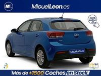 Usado Kia Rio 84 CV (61 kW) 2023 Azul Utilitario