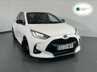 Usado Toyota Yaris Plus 115 CV (84 kW) 2023 Blanco Utilitario