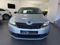 Usado Skoda Rapid Style 90 CV (66 kW) 2018 Gris Utilitario