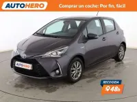 Usado Toyota Yaris Hybrid Active 99 CV (72 kW) 2019 Gris Utilitario