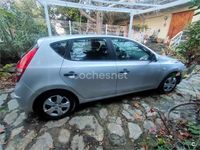 Usado Hyundai i30 Classic 90 CV (66 kW) 2010 Gris / plata Berlina