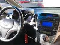 Usado Hyundai ix20 115 CV (84 kW) 2013 Gris / plata Utilitario