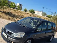 Usado Renault Grand Scénic II Privilege 130 CV (95 kW) 2007 Gris / plata Monovolumen