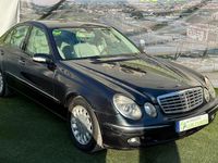 Usado Mercedes E270 Elegance 177 CV (130 kW) 2004 Negro Berlina