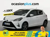 Usado Toyota Yaris Hybrid 100 CV (73 kW) 2019 Blanco Berlina