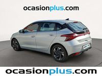 Usado Hyundai i20 101 CV (74 kW) 2022 Plateado Utilitario