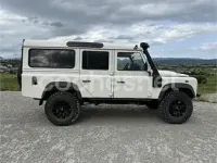 Usado Land Rover Defender S 122 CV (89 kW) 2009 Blanco Familiar