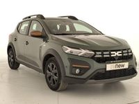 Usado Dacia Sandero Extreme 100 CV (73 kW) 2025 Verde Berlina