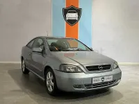 Usado Opel Astra Edition 125 CV (91 kW) 2003 Gris / plata Coupe