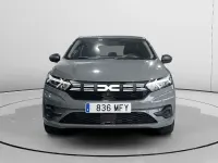 Usado Dacia Sandero Essentiel 101 HP (74 kW) 2023 Cinzento Sedan