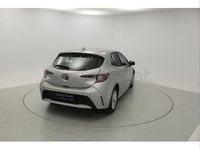 Usado Toyota Corolla Active 122 CV (89 kW) 2021 Gris / plata Berlina