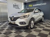 Usado Renault Kadjar LIMITED 115 CV (84 kW) 2021 Gris / plata SUV