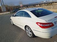 Usado Mercedes E220 170 CV (125 kW) 2011 Blanco Coupe