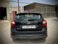 Usado Ford Focus Trend 125 CV (91 kW) 2013 Negro Berlina