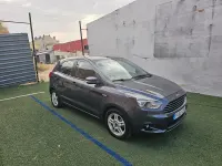 Usado Ford Ka Plus 70 CV (51 kW) 2017 Gris / plata Utilitario