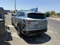 Usado Renault Espace Iconic 200 CV (147 kW) 2025 Gris / plata SUV