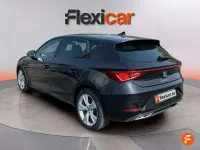 Usado Seat Leon FR 116 CV (85 kW) 2025 Negro Utilitario