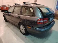 Usado Volvo V40 115 CV (84 kW) 2002 Azul Familiar