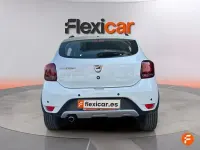 Usado Dacia Sandero Comfort 100 CV (73 kW) 2020 Blanco Berlina