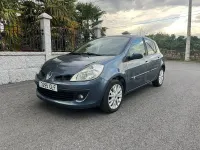 Usado Renault Clio II 100 CV (73 kW) 2010 Gris / plata Berlina