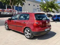 Usado VW Golf IV Highline 105 CV (77 kW) 2005 Granate Berlina