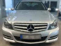 Usado Mercedes C200 Edition 136 CV (100 kW) 2012 Gris / plata Berlina