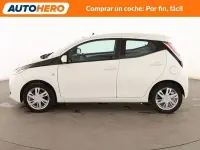 Usado Toyota Aygo X-play 70 CV (51 kW) 2016 Blanco Utilitario