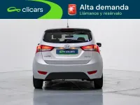 Usado Hyundai ix20 90 CV (66 kW) 2018 Gris Utilitario