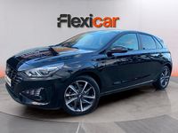 Usado Hyundai i30 110 CV (80 kW) 2024 Negro Berlina