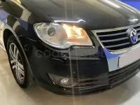 Usado VW Touran Edition 105 CV (77 kW) 2010 Negro Monovolumen