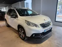 Usado Peugeot 2008 Active 92 CV (67 kW) 2014 Blanco SUV