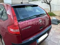 Usado Citroën C4 92 CV (67 kW) 2007 Granate Berlina