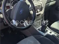 Usado Ford Focus Trend 109 CV (80 kW) 2010 Blanco Berlina