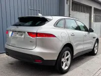 Usado Jaguar F-Pace R-Sport 180 CV (132 kW) 2017 Gris / plata SUV