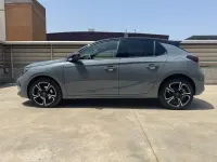 Usado Opel Corsa 136 CV (100 kW) 2025 Gris Utilitario