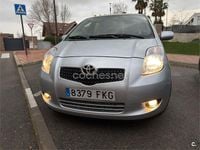 Usado Toyota Yaris 87 CV (63 kW) 2007 Gris / plata Utilitario