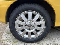 Usado Renault Mégane Coupé Sportway 110 CV (80 kW) 2001 Amarillo Coupe