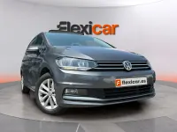 Usado VW Touran Advance 150 CV (110 kW) 2019 Gris Monovolumen
